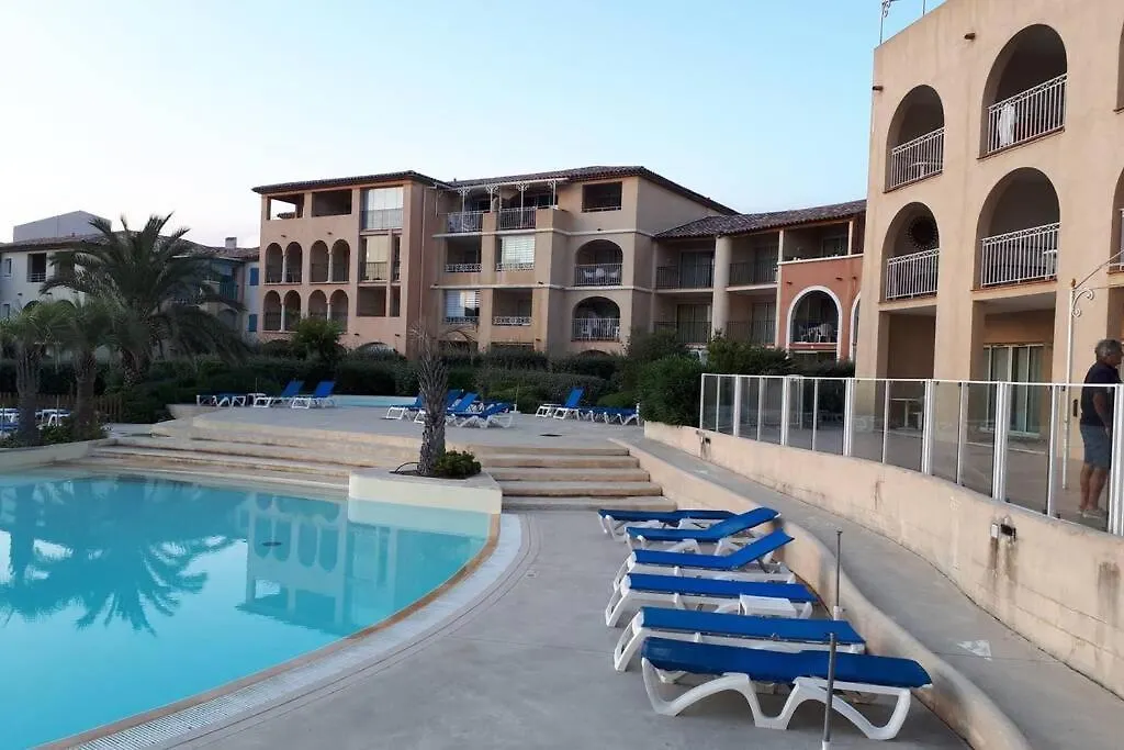 Appartement Magnifique rez de jardin&piscine&bord de mer Six-Fours-les-Plages